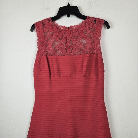 Tadashi Shonji Corded Embroidery on Tulle Pintuck Jersey Boatneck Dress M - Picture 3 of 10